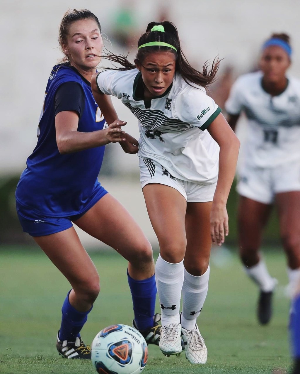 My experience of being a mixed girl has had its perks of finding multiple groups to connect to, but there’s its drawbacks of not really knowing what I identify with and who I truly fit in with