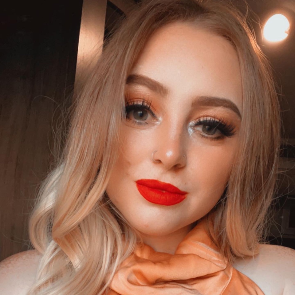 I’m a huge mamas girl and I want to grow strong and confident like my mom one day