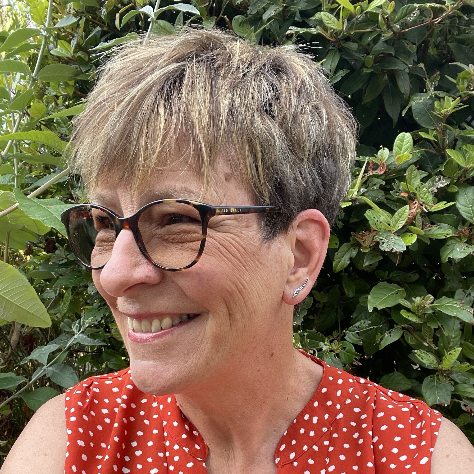 There are times when comfort and familiarity are the right and helpful thing for many reasons, but just at this point in time I’m wanting to shift into the uncertain and I have to say, making time to pause and dig a little into what the resistance is and what I want to do about it has been helpful