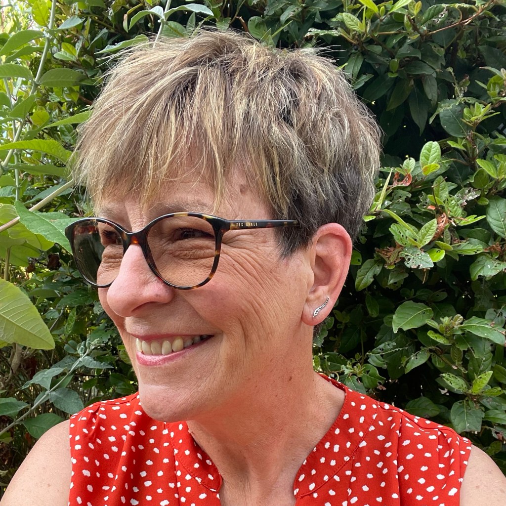 There are times when comfort and familiarity are the right and helpful thing for many reasons, but just at this point in time I’m wanting to shift into the uncertain and I have to say, making time to pause and dig a little into what the resistance is and what I want to do about it has been&nbsp;helpful